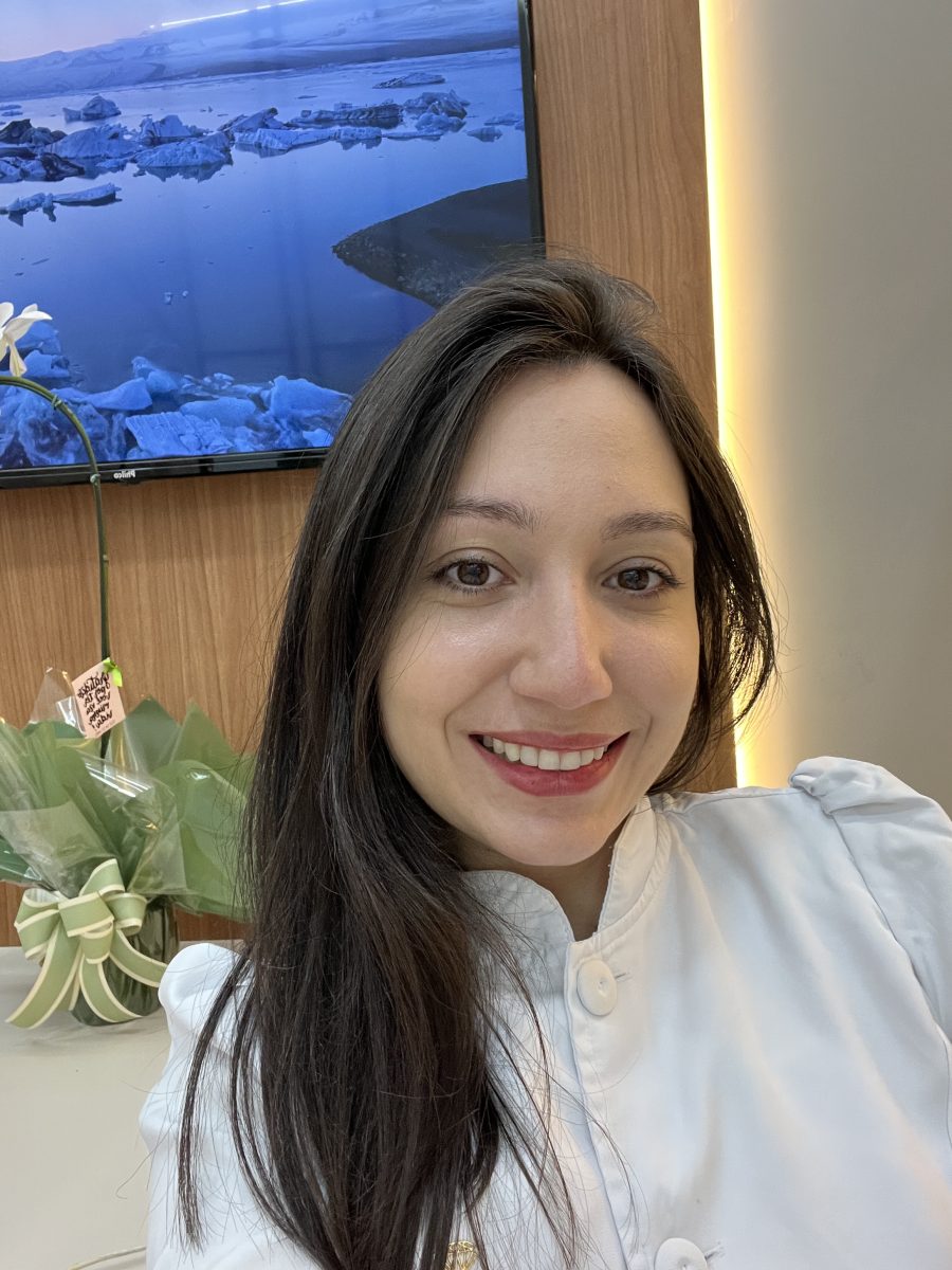 Dra. Débora Poliana