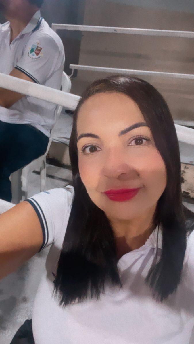 Dra Carla Manhäes